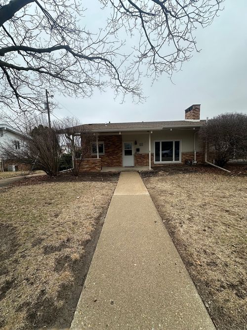 2211 Benjamin Ln, Bloomington, IL, 61701-5918 | Card Image