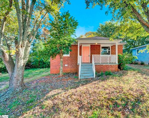 5 Yellowstone Dr, Greenville, SC, 29617-2840 | Card Image