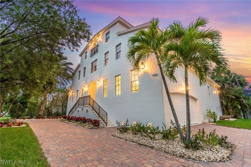 1160 8th St S, NAPLES, FL, 34102-7307 | Card Image