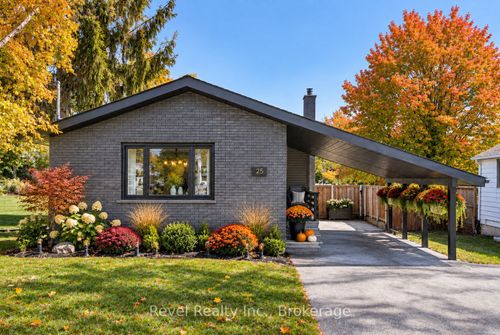 25 Riverview Rd, Lindsay, ON, K9V1B2 | Card Image