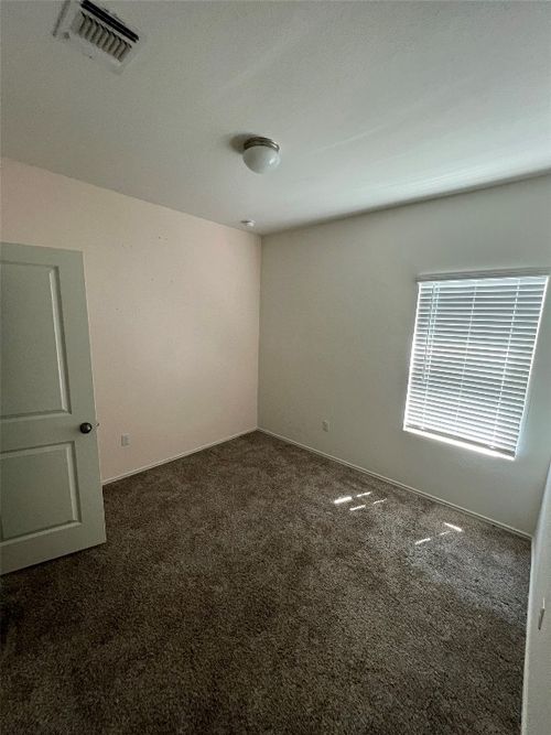 7008 Spirit Hill Rd, Austin, TX, 78744-3351 | Card Image