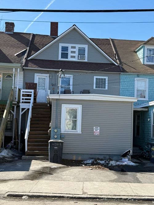 11 Amory St, Nashua, NH, 03060-3513 | Card Image