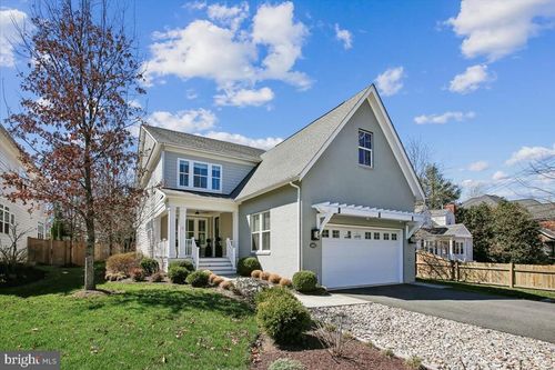 1462 Spring Vale Ave, MCLEAN, VA, 22101-3527 | Card Image