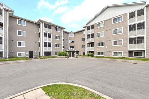 124-316 Lorry Greenberg Dr, Ottawa, ON, K1T2P4 | Card Image