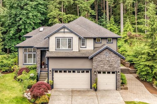 19503 204th Ave Ne, Woodinville, WA, 98077-8893 | Card Image