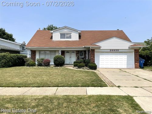 26950 Rochelle St, Dearborn Heights, MI, 48127-3672 | Card Image