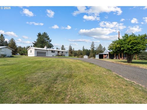 49414 Cabbage School Rd, Pendleton, OR, 97801-8901 | Card Image