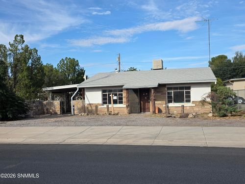 3202 Harrelson Street, Las Cruces, NM, 88005 | Card Image