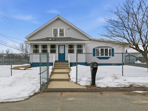 83 Oakdale St, Springfield, MA, 01104-1731 | Card Image