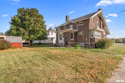 301 E Main Street, House other with 3 bedrooms, 1 bathrooms and null parking in Aledo IL | Image 2