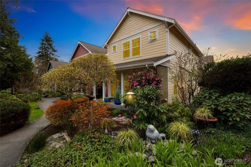 10701 Kingston Meadows Circle, Kingston, WA, 98346 | Card Image