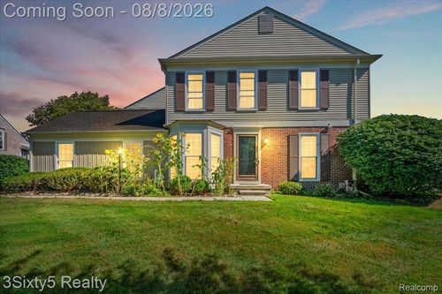 1189 Pine Ridge Ct, Rochester Hills, MI, 48306-4244 | Card Image