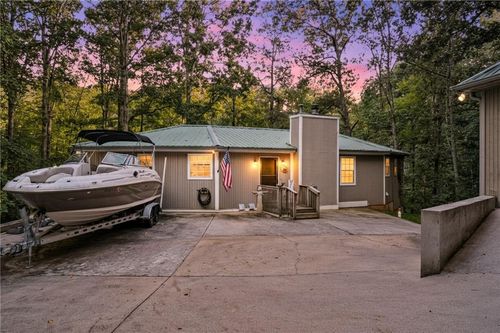 9320 Chestatee Ct, Gainesville, GA, 30506-5954 | Card Image