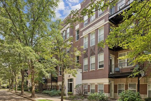 602-1225 Orleans St, Chicago, IL, 60610-7555 | Card Image