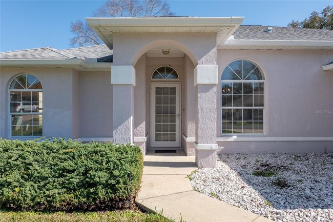 11625 Sw 71 St Cir, House other with 3 bedrooms, 2 bathrooms and null parking in OCALA FL | Image 5
