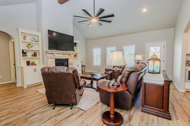 214 Wildcat St, House other with 4 bedrooms, 3 bathrooms and null parking in Wolfforth TX | Image 5