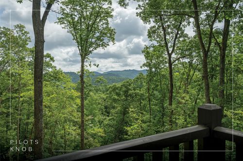 364 Bridgestone Dr, Glenville, NC, 28736 | Card Image