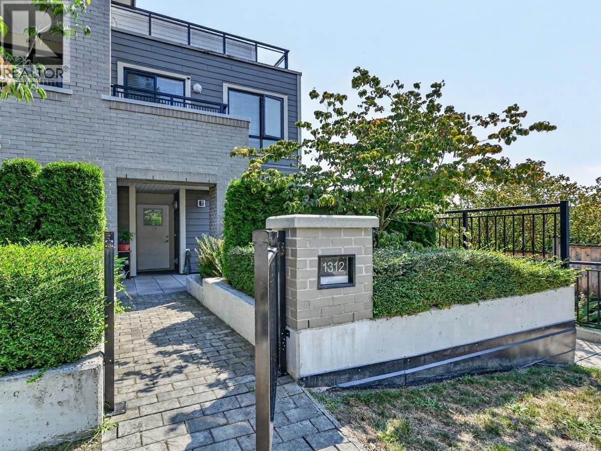 Residential in New Westminster