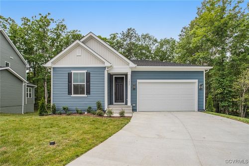 7082 Braxton Ct, Ruther Glen, VA, 22546-2459 | Card Image