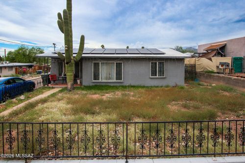 252 W Blacklidge Dr, Tucson, AZ, 85705-4462 | Card Image