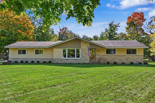 33733 Academy Road, Rochester, WI, 53105 | Card Image