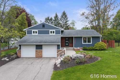 124 Loch Lomond Ave, Grand Rapids, MI, 49546-1341 | Card Image