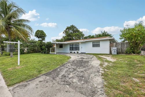 151 Nw 20th St, Pompano Beach, FL, 33060-5040 | Card Image