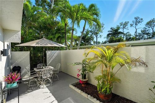 7543-3130 Kings Lake Blvd, NAPLES, FL, 34112-3623 | Card Image