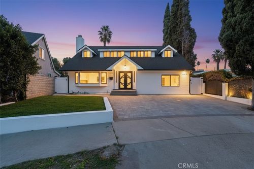 13433 Ebell St, Panorama City, CA, 91402-5532 | Card Image
