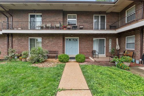 16-6923 Colonial Woods Dr, Saint Louis, MO, 63129-1029 | Card Image