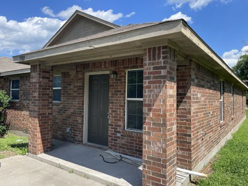 990 W Oak St, Stephenville, TX, 76401-2446 | Card Image