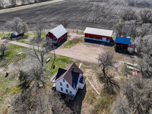 2020 271st Ave, Dawson, MN, 56232-4186 | Card Image