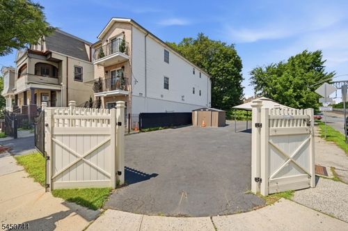 116 4th St, Newark, NJ, 07107 | Card Image