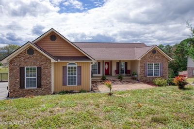 2039 Ranch Rd, House other with 3 bedrooms, 2 bathrooms and null parking in Dandridge TN | Image 1