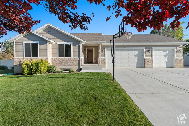 Castle Peak Dr, Riverton, UT 84096