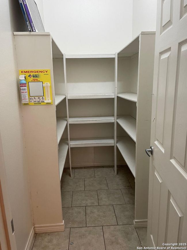 165 Broken Spur Dr, House other with 4 bedrooms, 2 bathrooms and null parking in Mountain Home TX | Image 12
