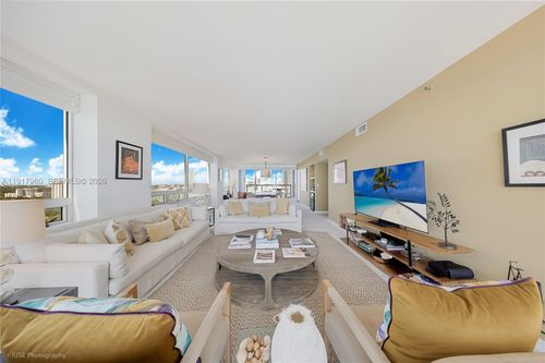 a2301-1541 Brickell Ave, Miami, FL, 33129-1213 | Card Image