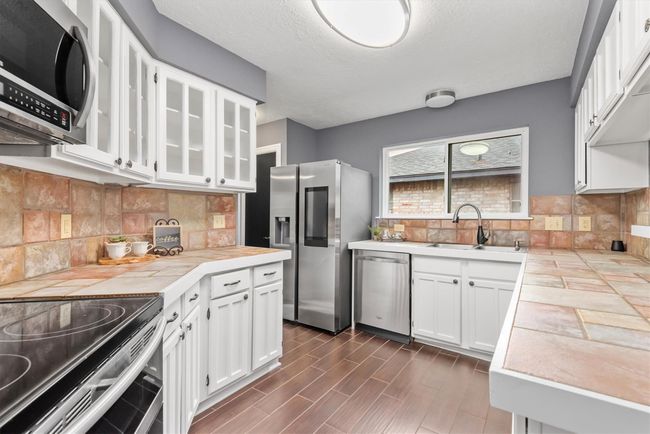 6510 Barrygate Dr, House other with 4 bedrooms, 2 bathrooms and 2 parking in Spring TX | Image 10