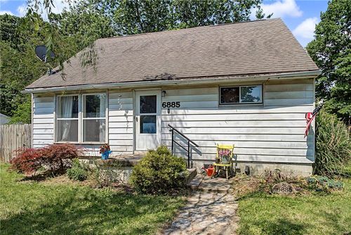 6885 Keats Dr, Dayton, OH, 45414-3215 | Card Image