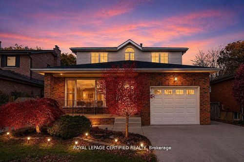 35 Trenholme Cres, Hamilton, ON, L8W2L4 | Card Image