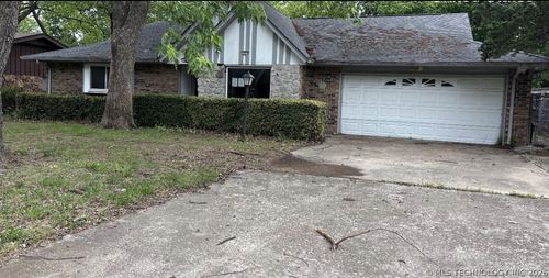7414 S 72nd East Ave, Tulsa, OK, 74133-3043 | Card Image