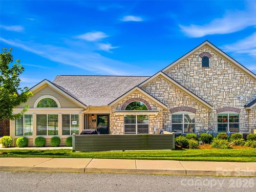 39 Braeburn Way, Flat Rock, NC, 28731-5680 | Card Image