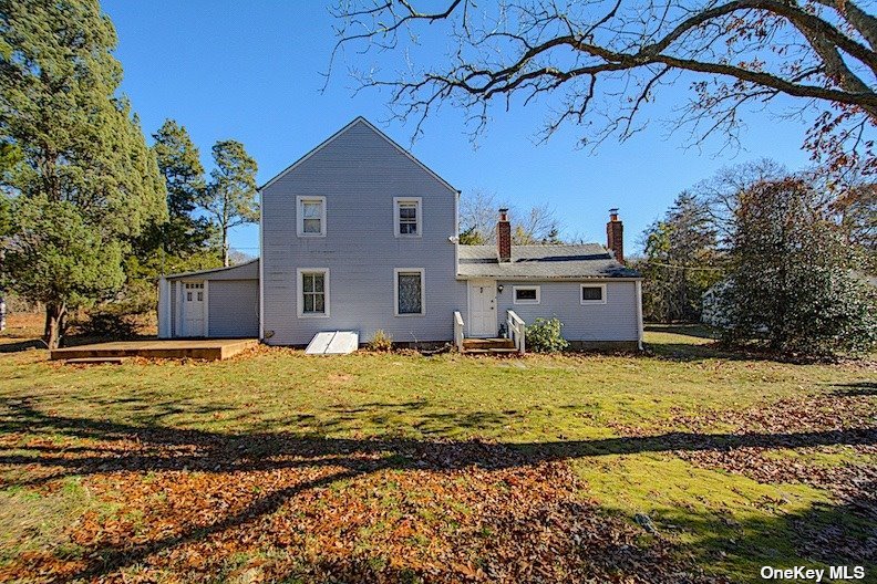 Old Riverhead Rd, Hampton Bays, NY 11946