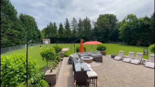 228 Plainview Rd, Woodbury, NY, 11797-2807 | Card Image