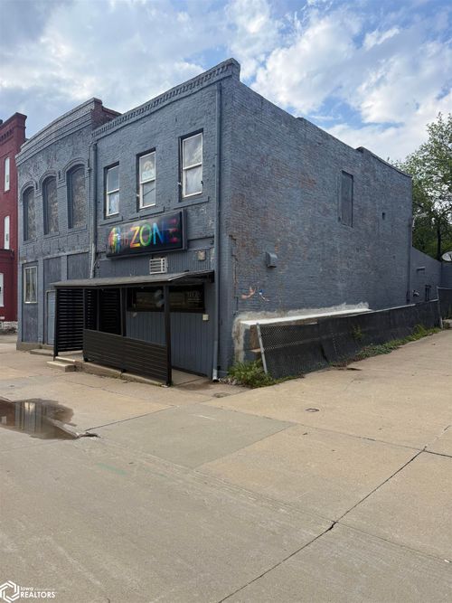 854 Washington St, Burlington, IA, 52601-5150 | Card Image