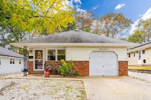 1645 Mount Everest Ln, Toms River, NJ, 08753-1428 | Card Image