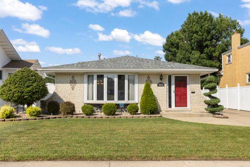 9204 Parkside Avenue, Oak Lawn, IL, 60453 | Card Image