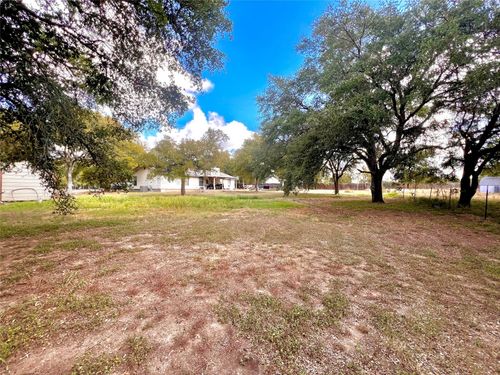 173 Misty Ln, Cedar Creek, TX, 78612-3305 | Card Image