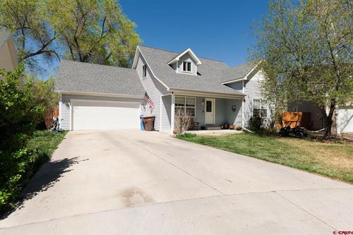 301 Colonial Ct, Montrose, CO, 81401-4179 | Card Image