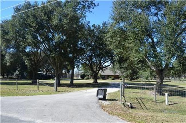 319 Wallace Rd, Home with 0 bedrooms, 3 bathrooms and 2 parking in Hankamer TX | Image 16